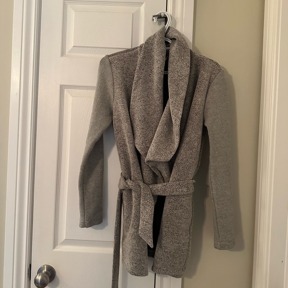 Anthropologie Dolan Size Medium Gray Northfield Cardigan Sweater Belted - Picture 6 of 6